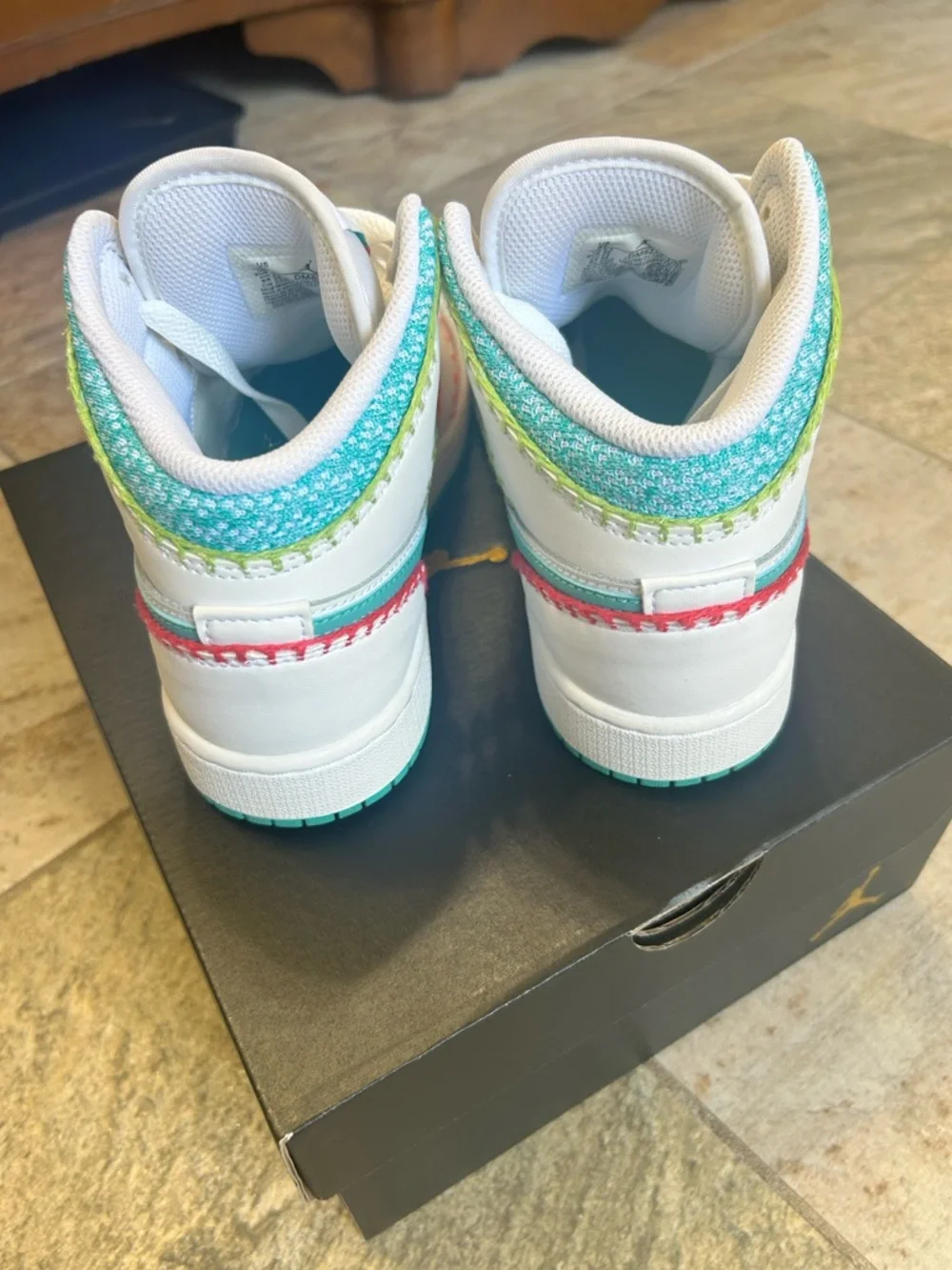 Nike Air Jordan 1 Mid SE GS Multi Knit White Teal Rush Pink Orange Youth 4Y - Picture 7 of 10